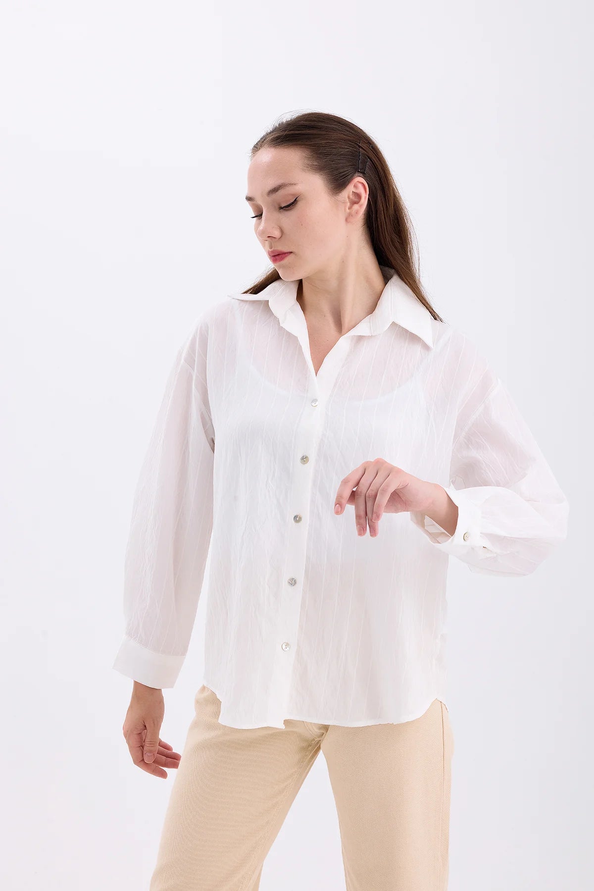 2- قميص نسائي مخطط باللون الأبيض - Striped Shirt White