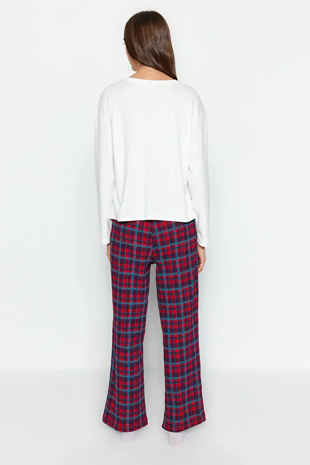 White  Plaid Knit Pajama Set with Pocket Details