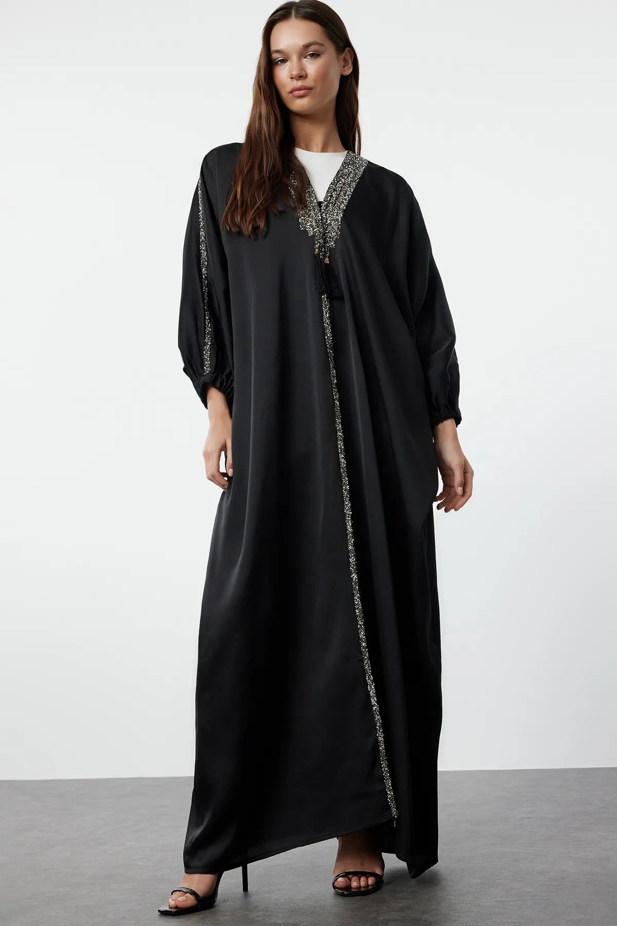 Black Accessory Detailed Woven Cap &amp; Abay  Abaya