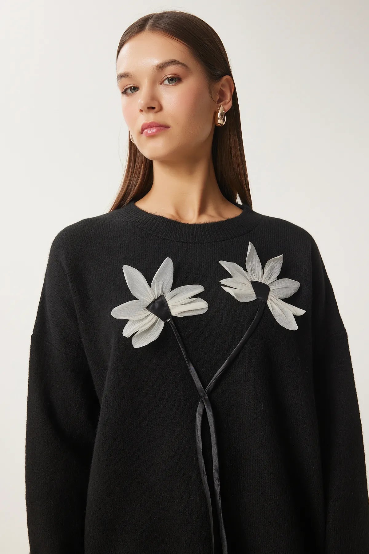 Women's Black Floral Detailed Knit Sweater