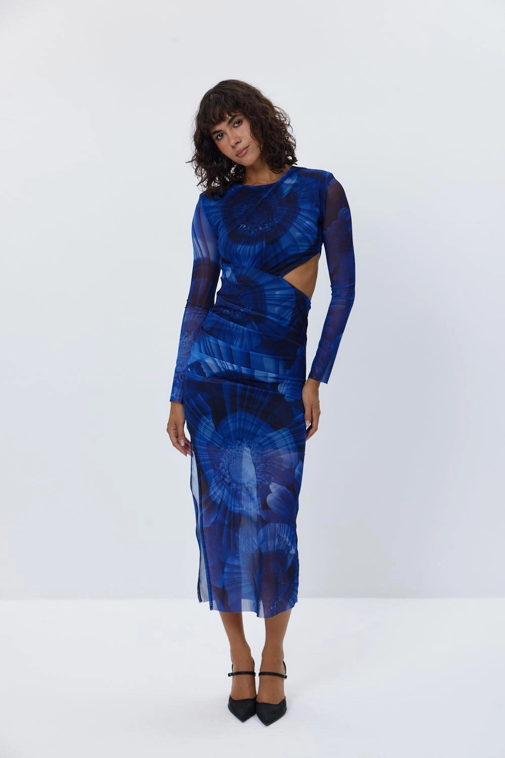 Patterned Waist Low-Cut Dark Blue Long Tulle Dress