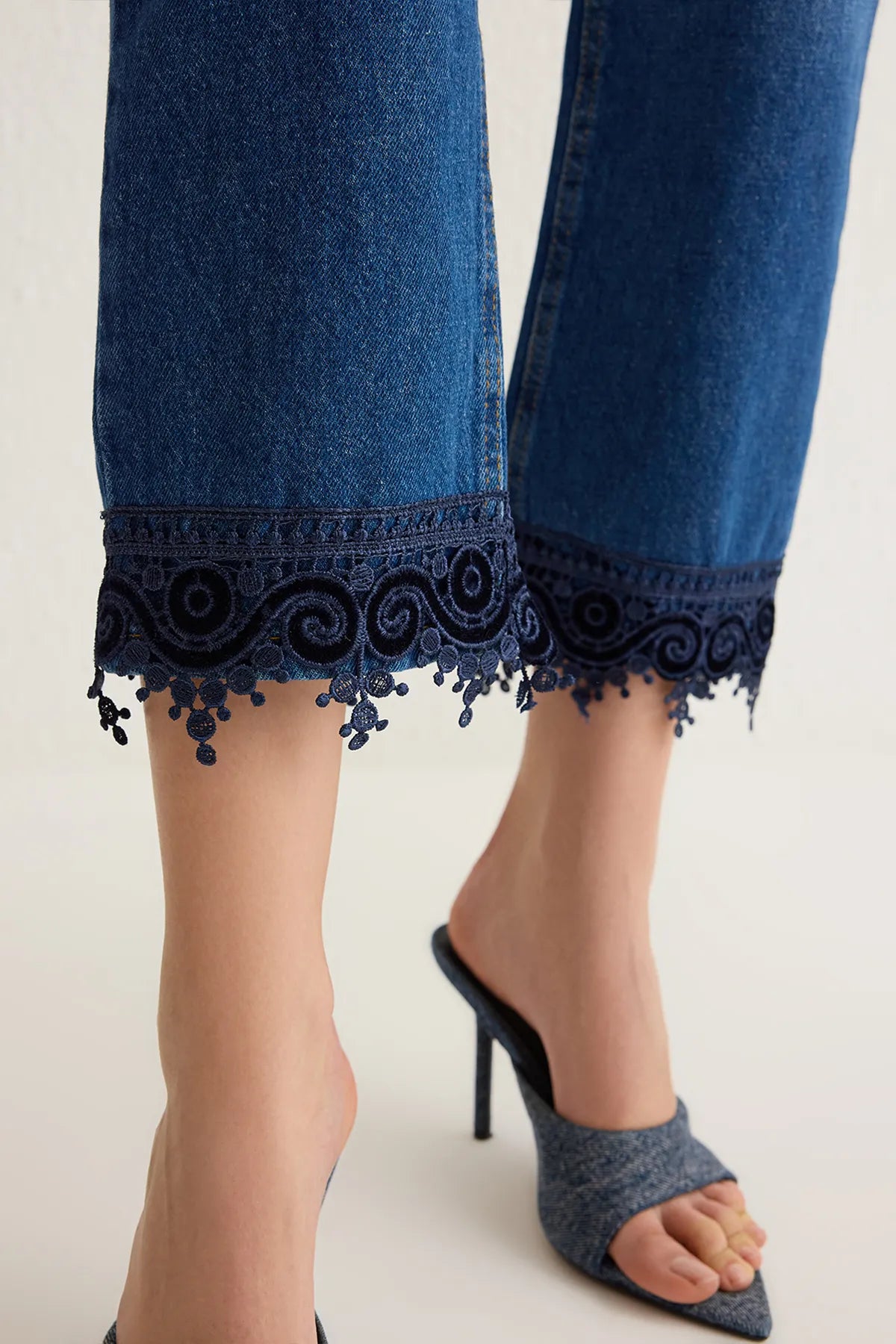 Blue More Sustainable Lace Detailed Normal Waist Straight Jeans