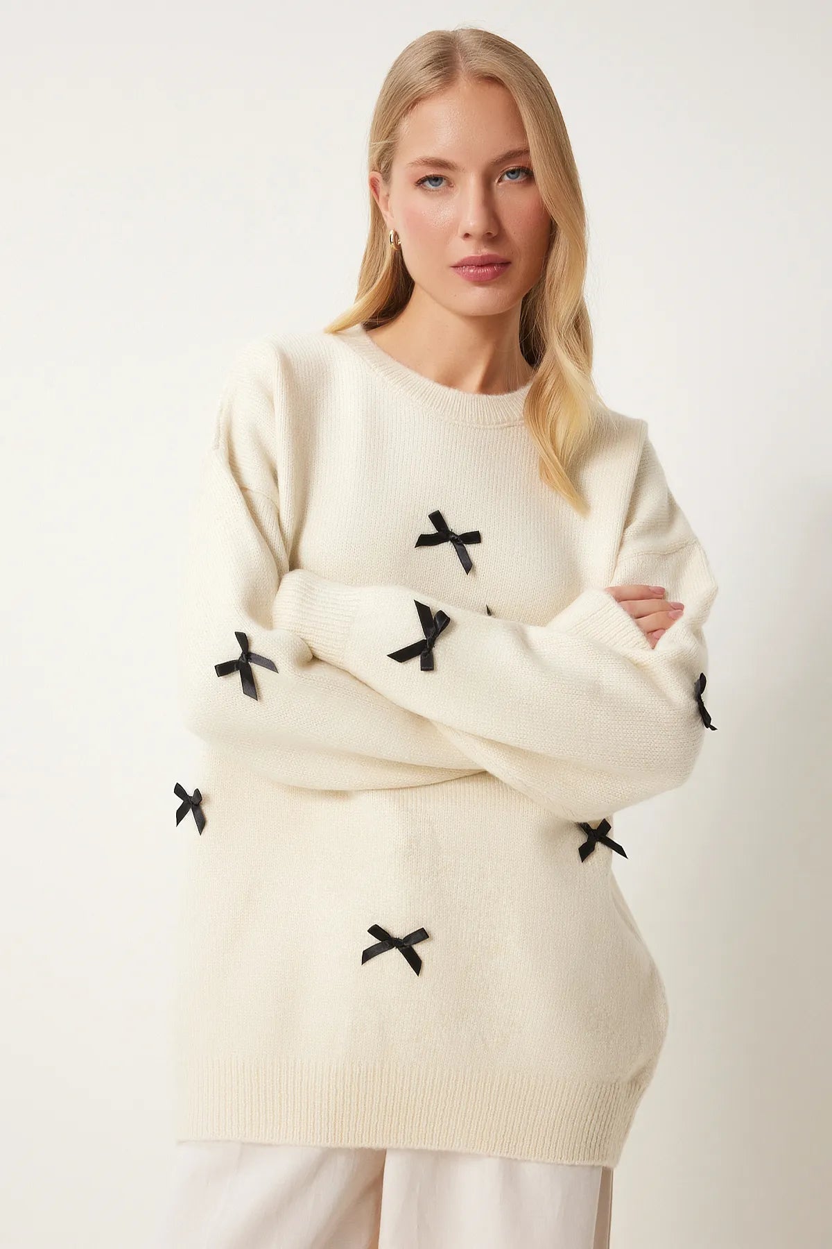 Offwhite Bow Knit Sweater