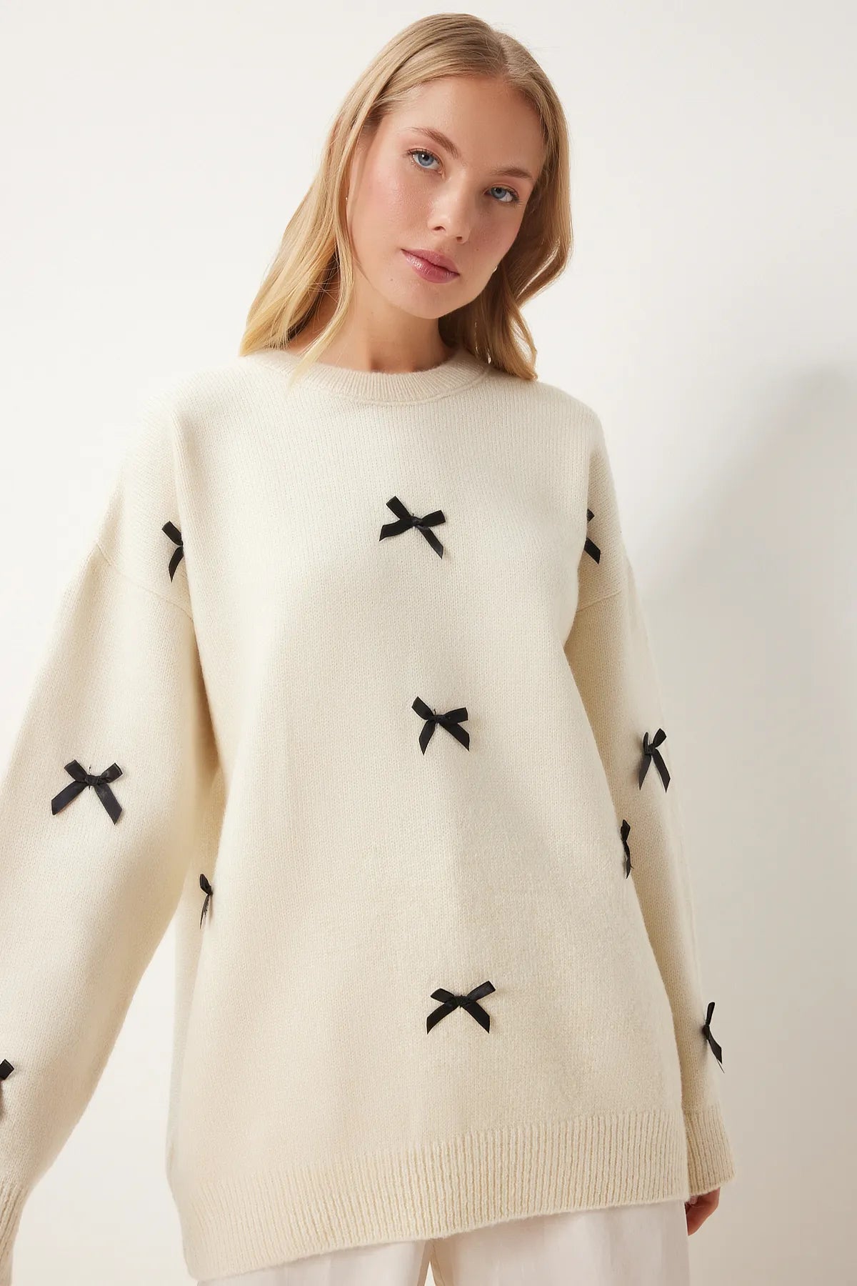 Offwhite Bow Knit Sweater