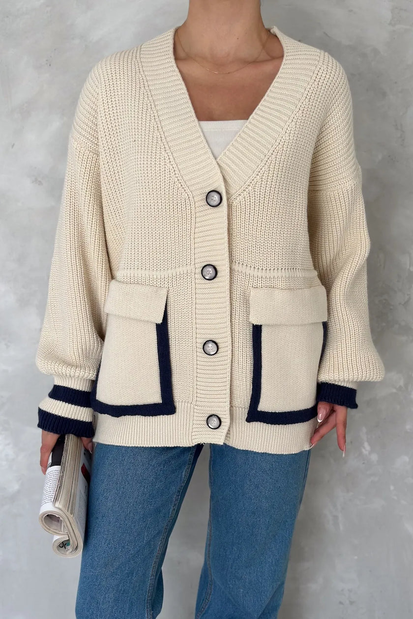5- كارديجان شتوي صوف تريكو اوفر سايز وجيوب ملونة - Oversize Beige Knitted Cardigan Button Detailed Pockets Color