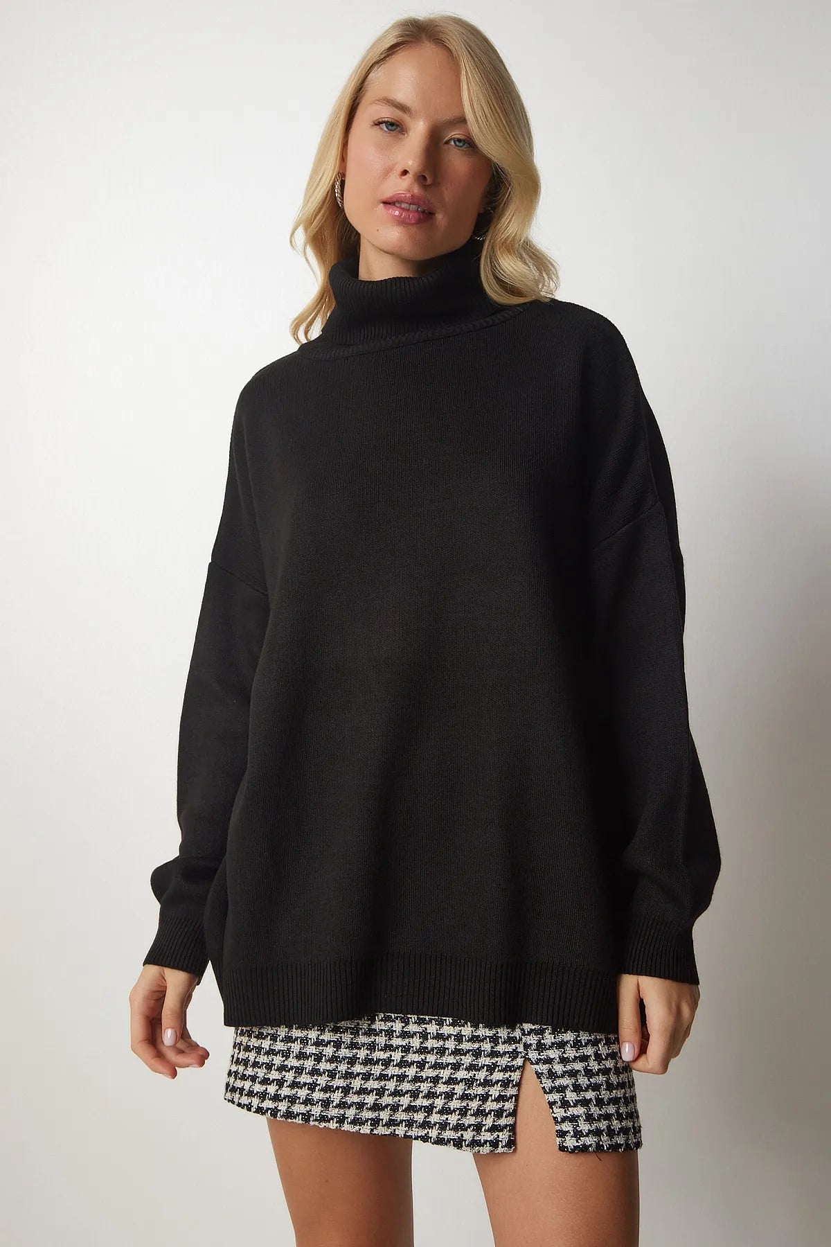 Black Turtleneck Oversize Knit Sweater