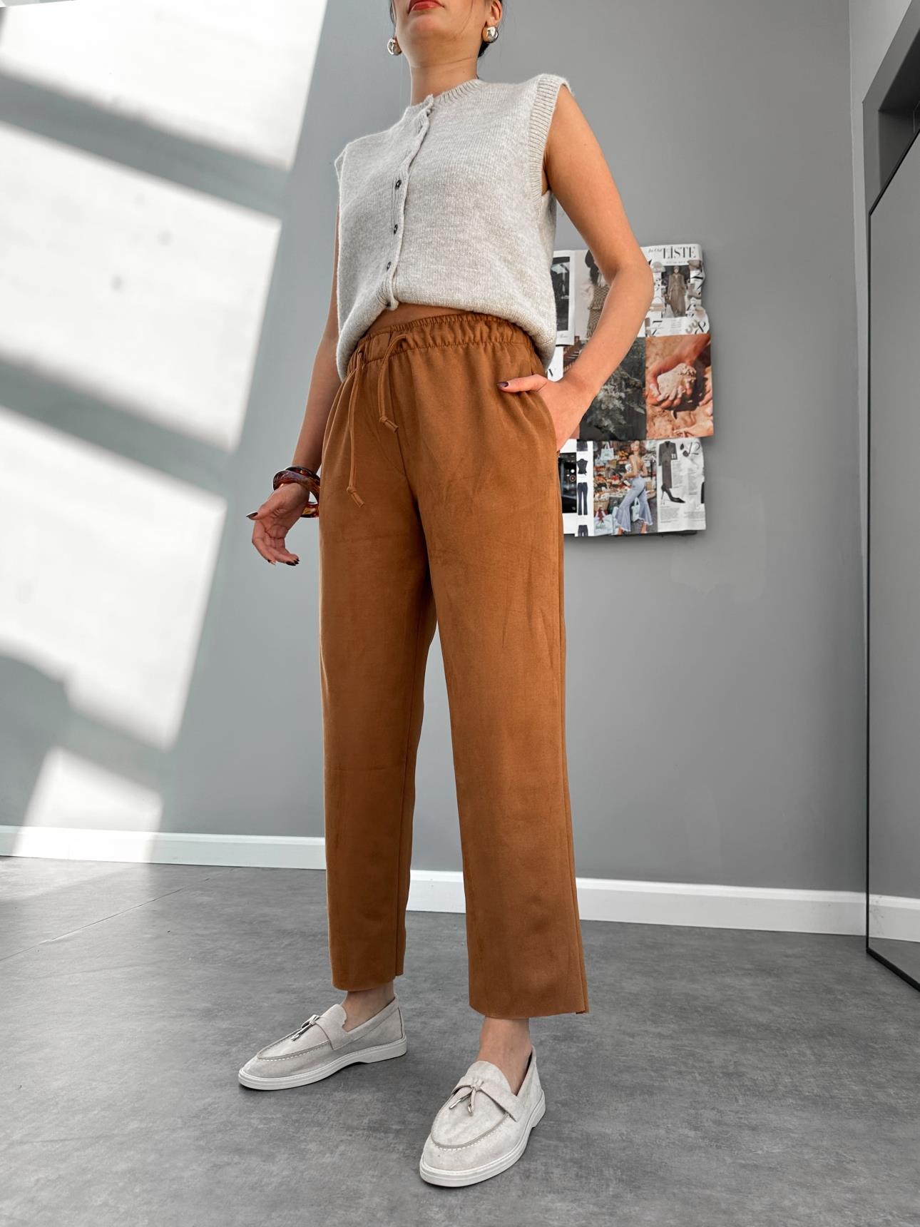 Tan Elastic Waist Suede Trousers - Lebbse