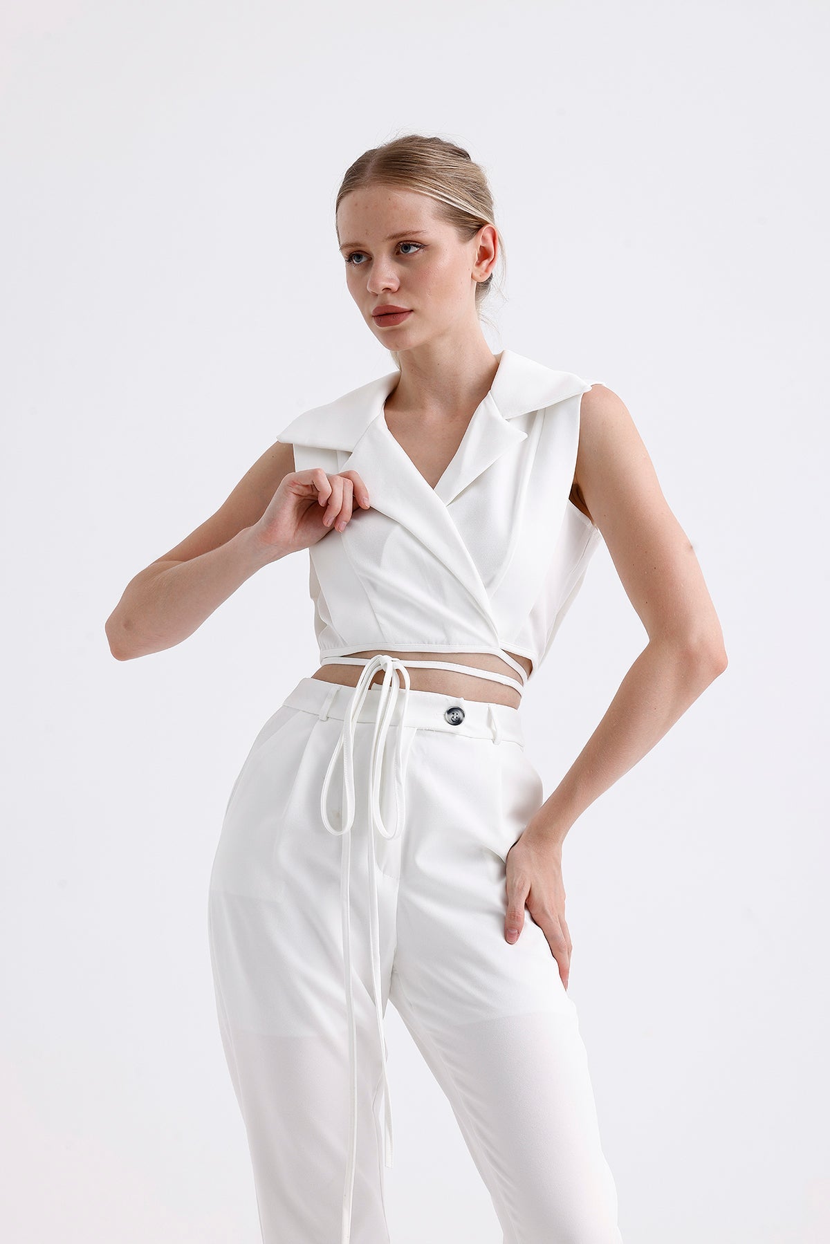 Tied Vest Suit White - Lebbse