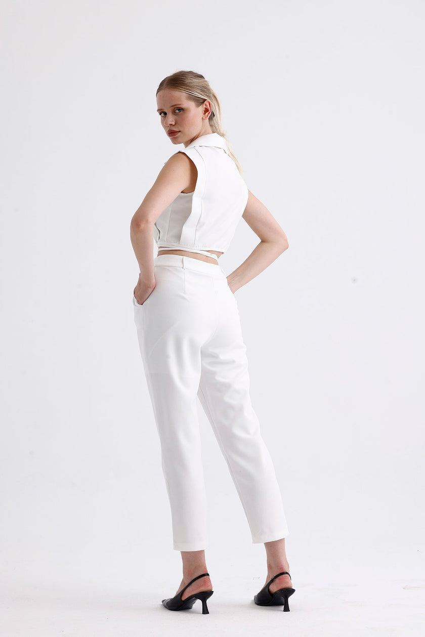 5- بنطلون بدلة حريمي مع سترة برباطات لون أبيض - Tied Vest Suit White