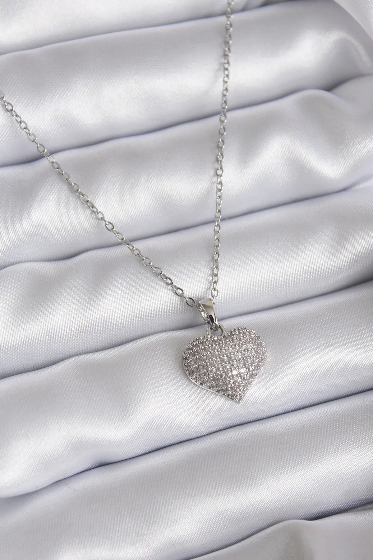 Steel Chain Silver Color Zircon Stone Detail Heart Model Women's Necklace