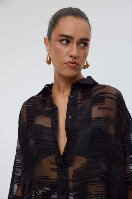 قميص نسائي شفاف باللون الأسود - Transparent Black Women's Shirt