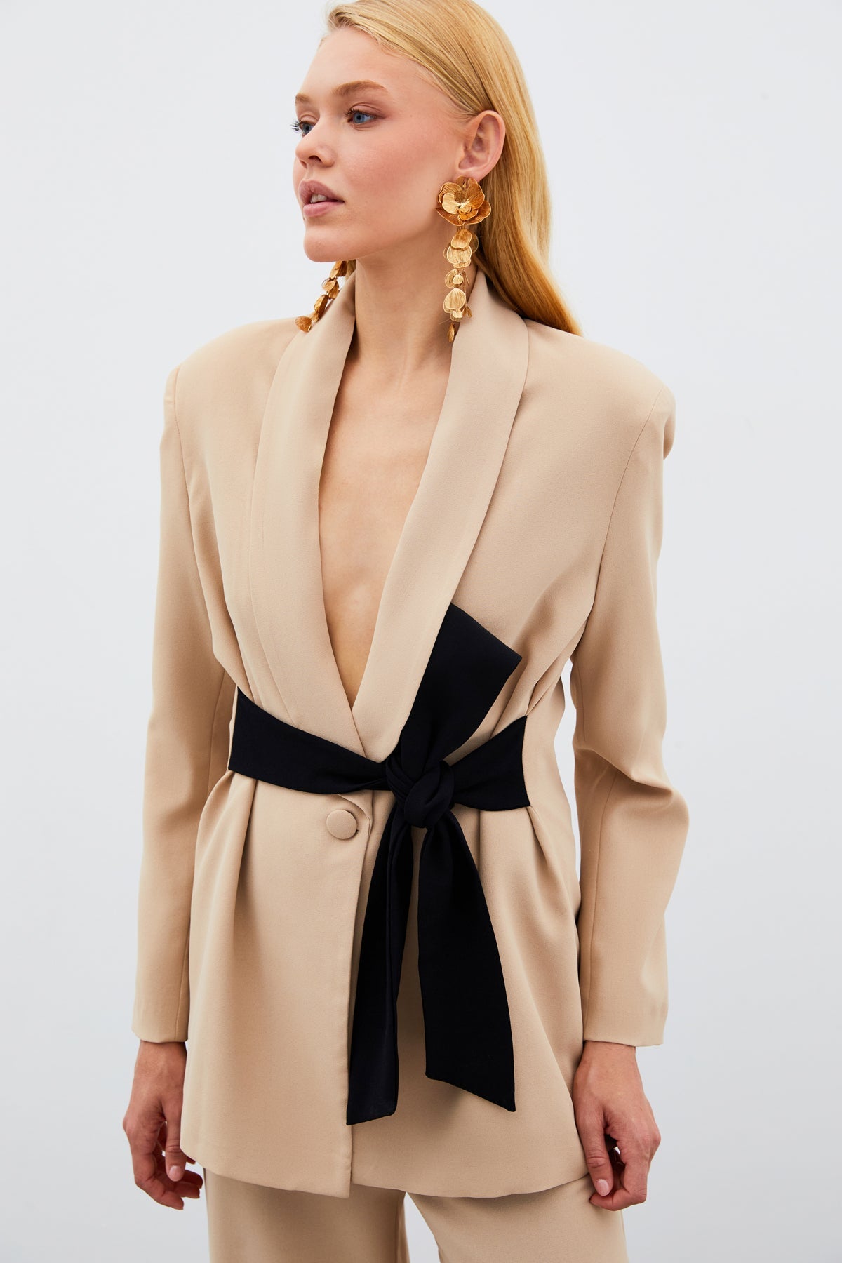 Waist Belted Long Jacket - BEIGE - Lebbse