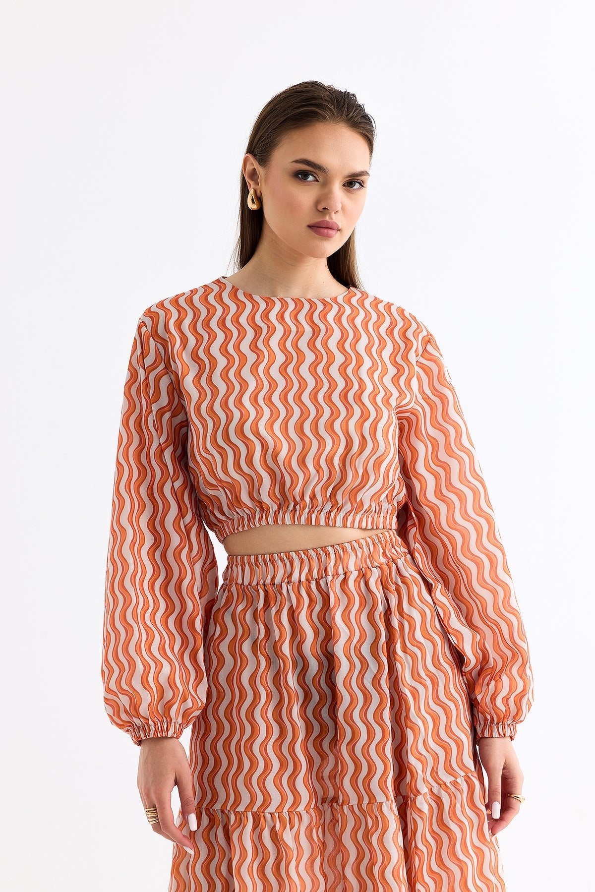 Wave Patterned Crop Blouse Skirt Set Orange - Lebbse