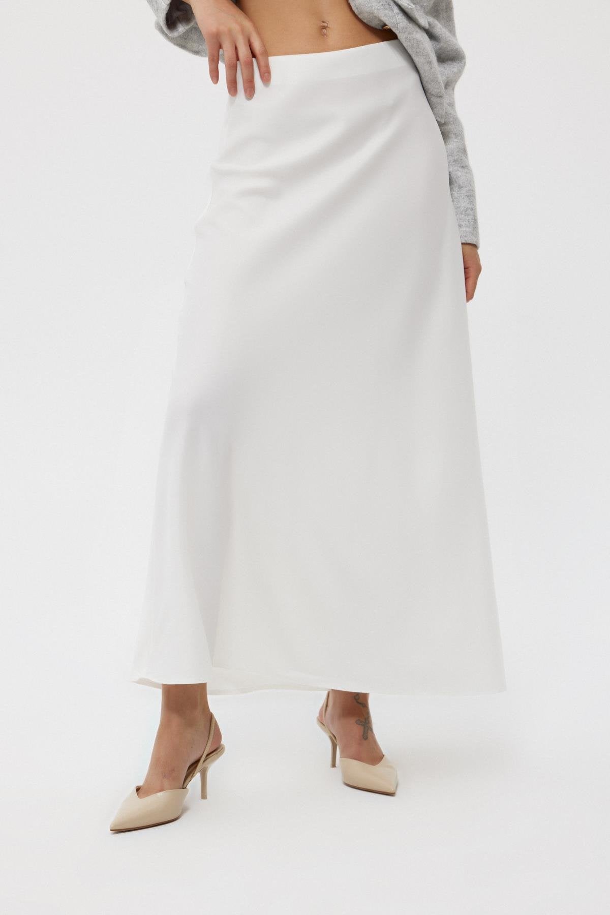 White Elastic Waist Bell Satin Skirt - Lebbse