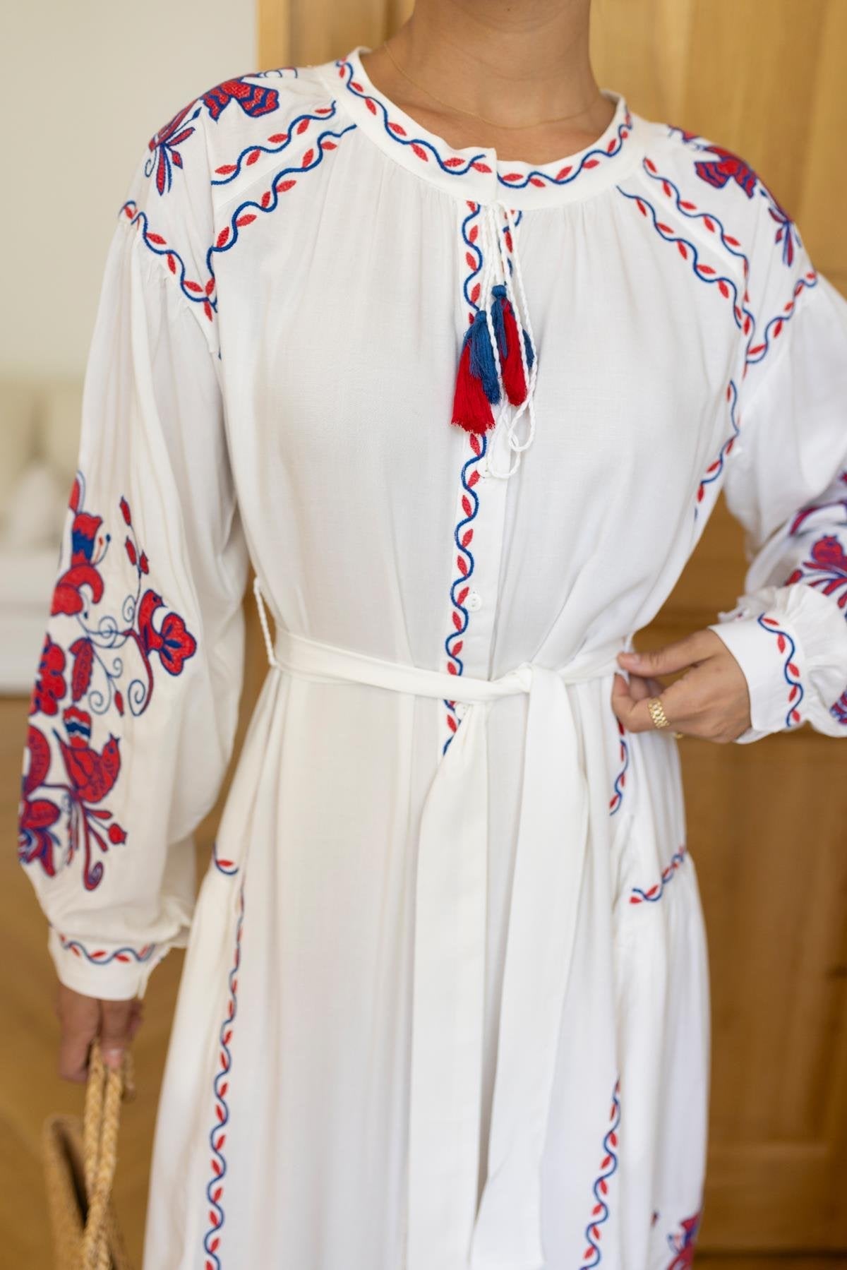 White Side Piece Detailed Belted Embroidered Shirt Dress - Lebbse