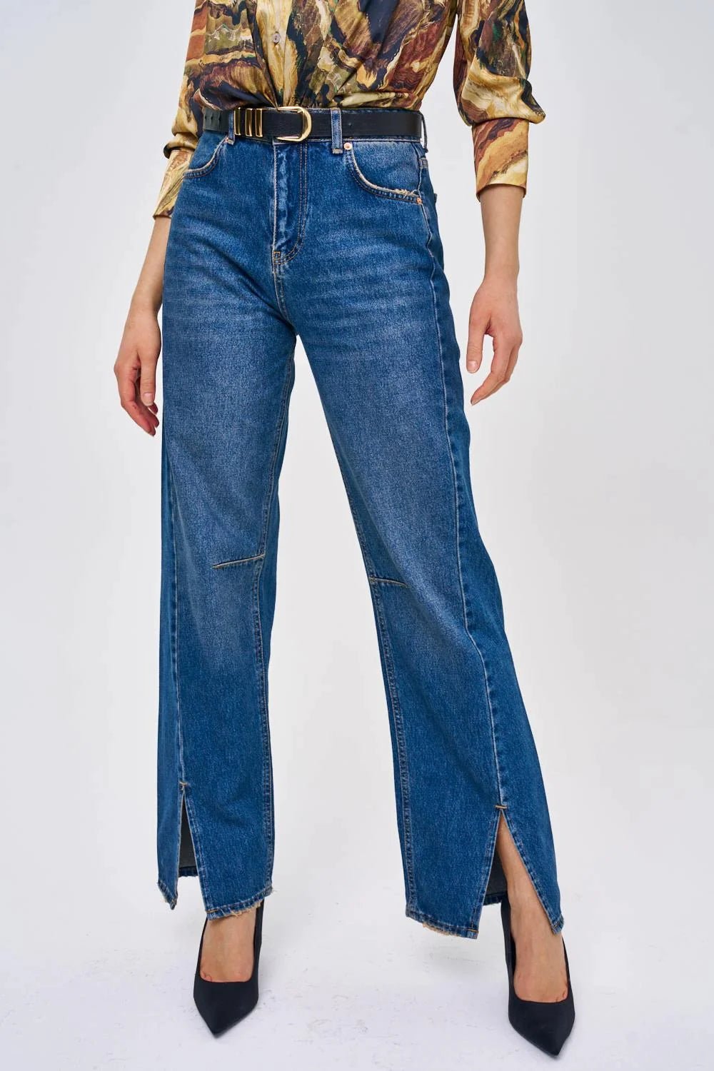 WIDE LEG WOMEN'S JEANS WITH DECASTES - Lebbse