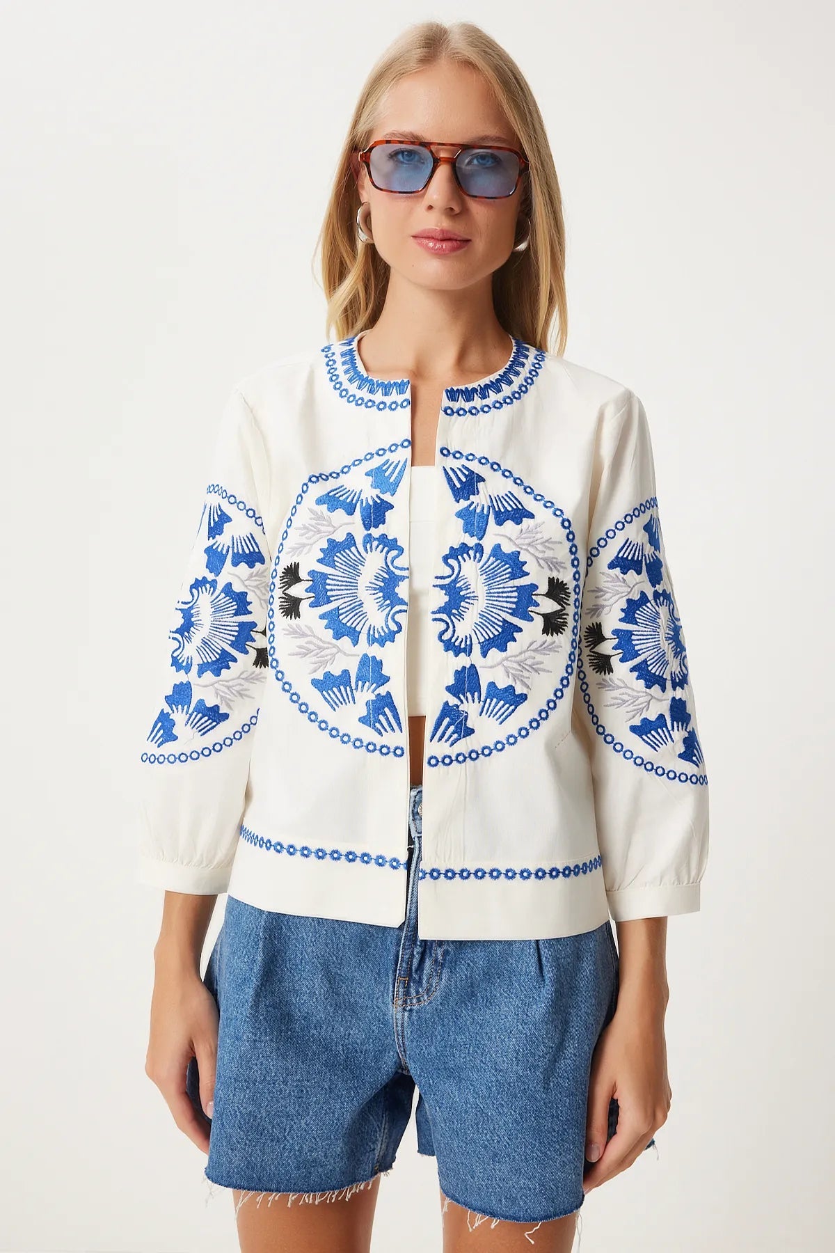 Women's Blue White Embroidered Poplin Jacket - Lebbse