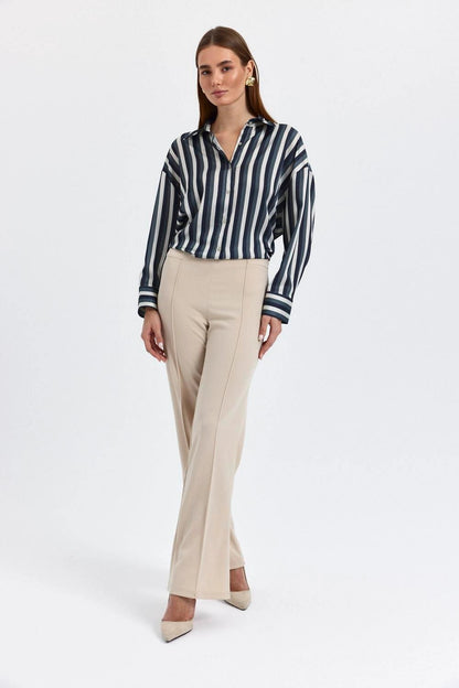 WOMEN'S TROUSERS WITH STITCHING DETAILS ON THE FRONT - Lebbse