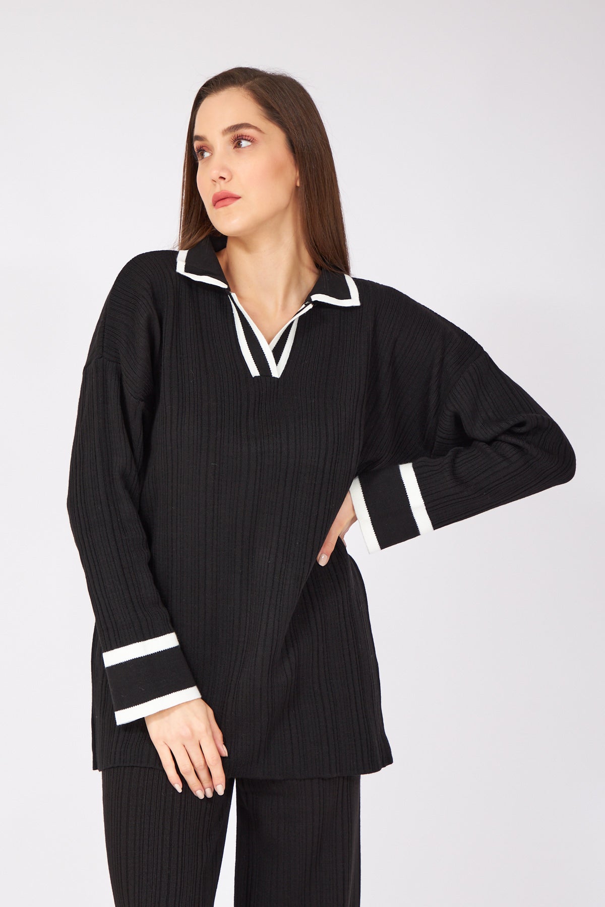 Black white Striped Polo Neck Knitwear Suit - Lebbse