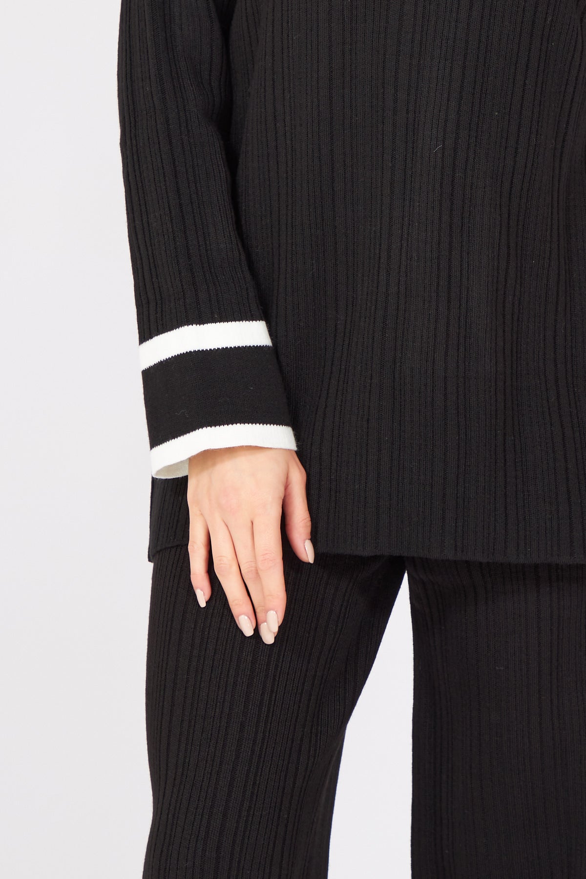 Black white Striped Polo Neck Knitwear Suit - Lebbse