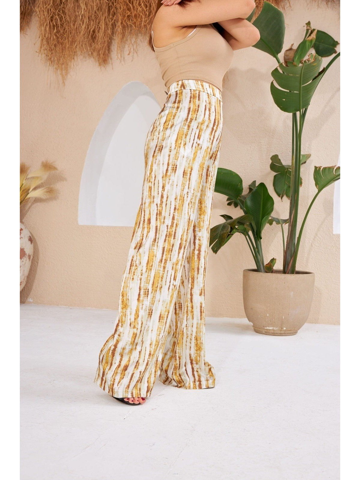 High Waisted Casual Trousers - Lebbse