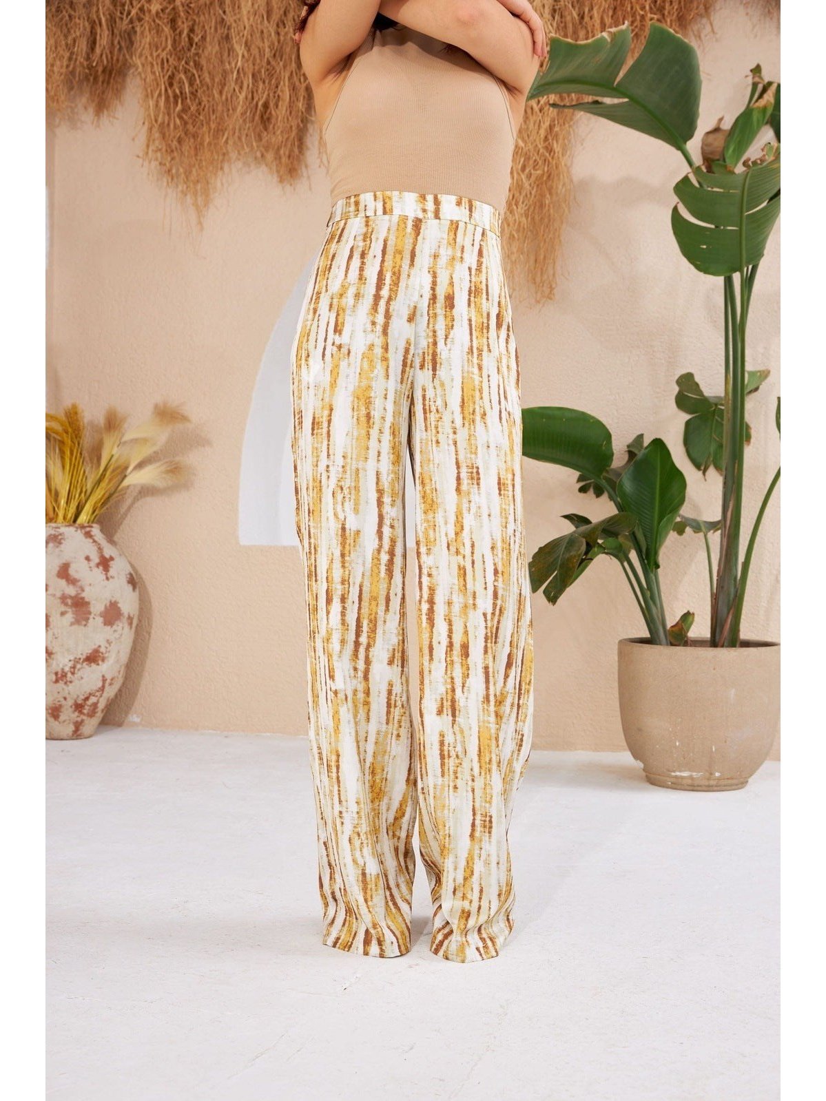 High Waisted Casual Trousers - Lebbse