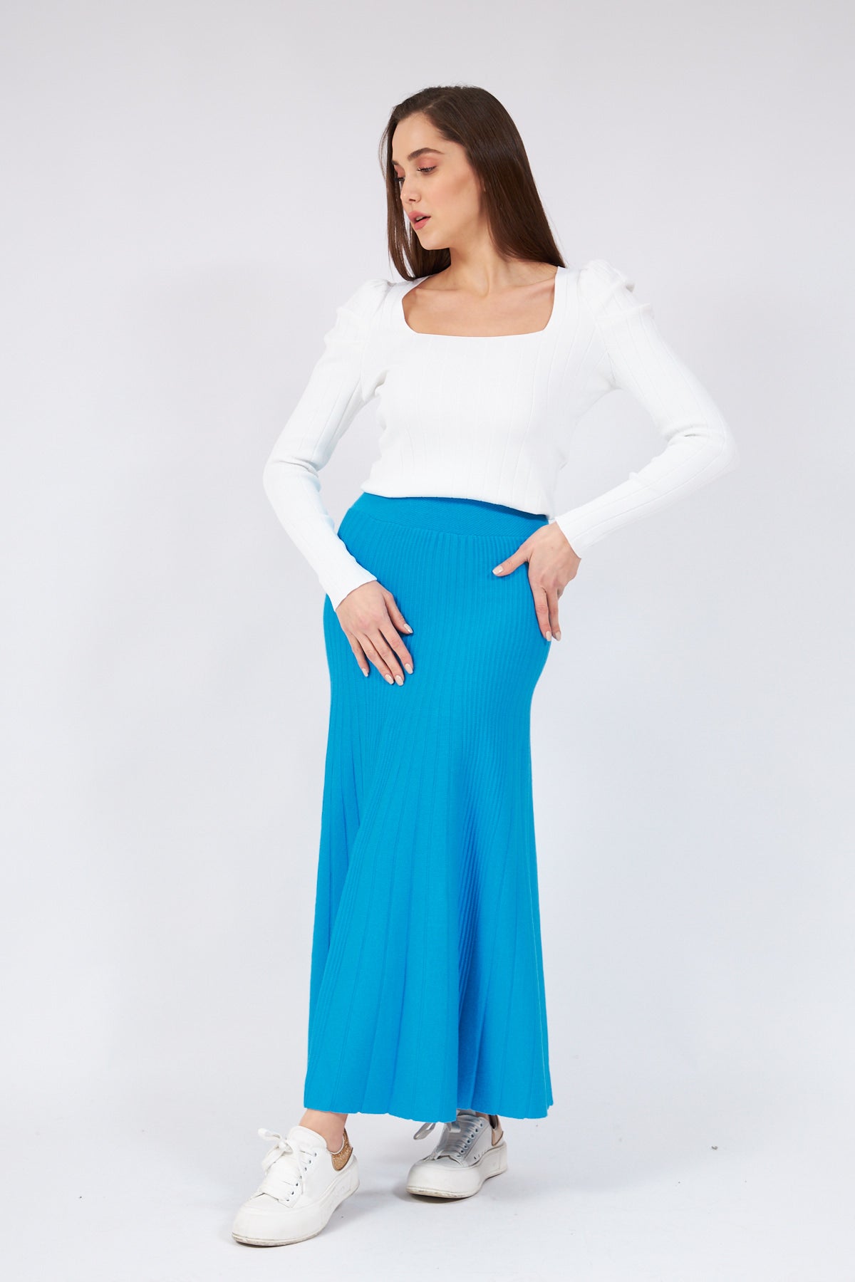 Turquoise Thick Corduroy Knit Skirt - Lebbse