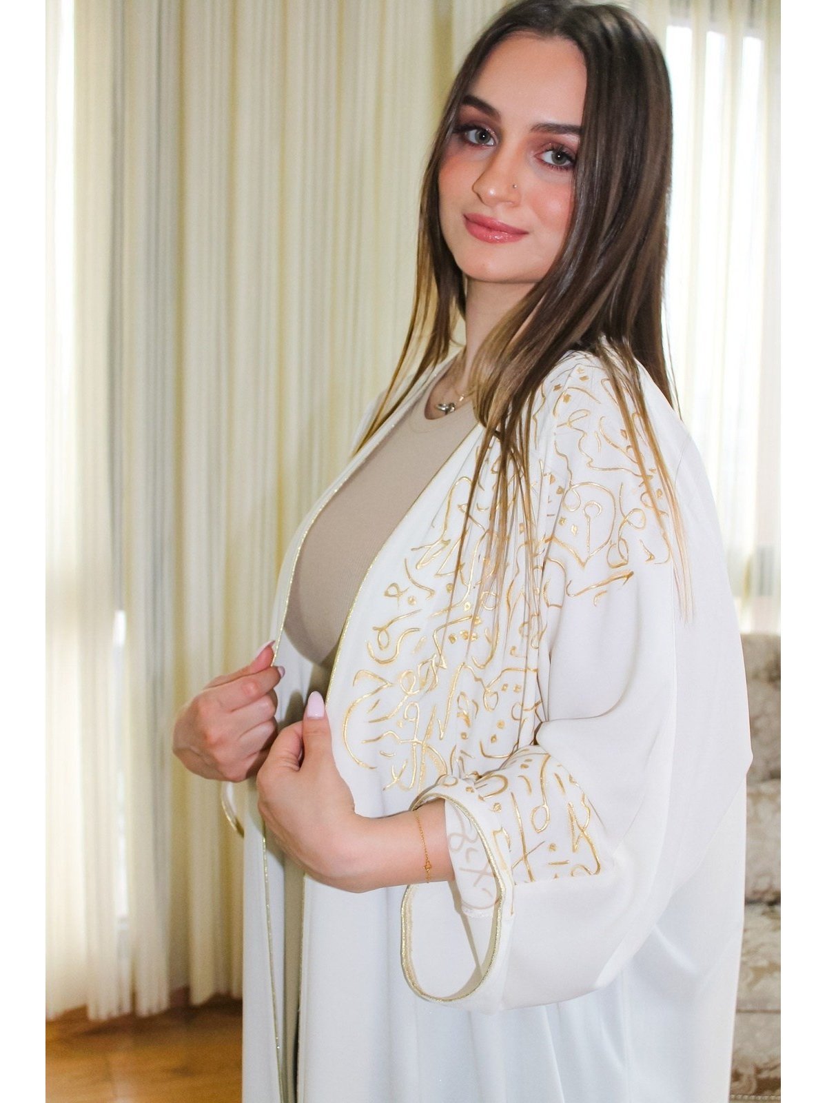 White Letter Design Abaya | | Lebbse White Letter Design Abaya | | Lebbse