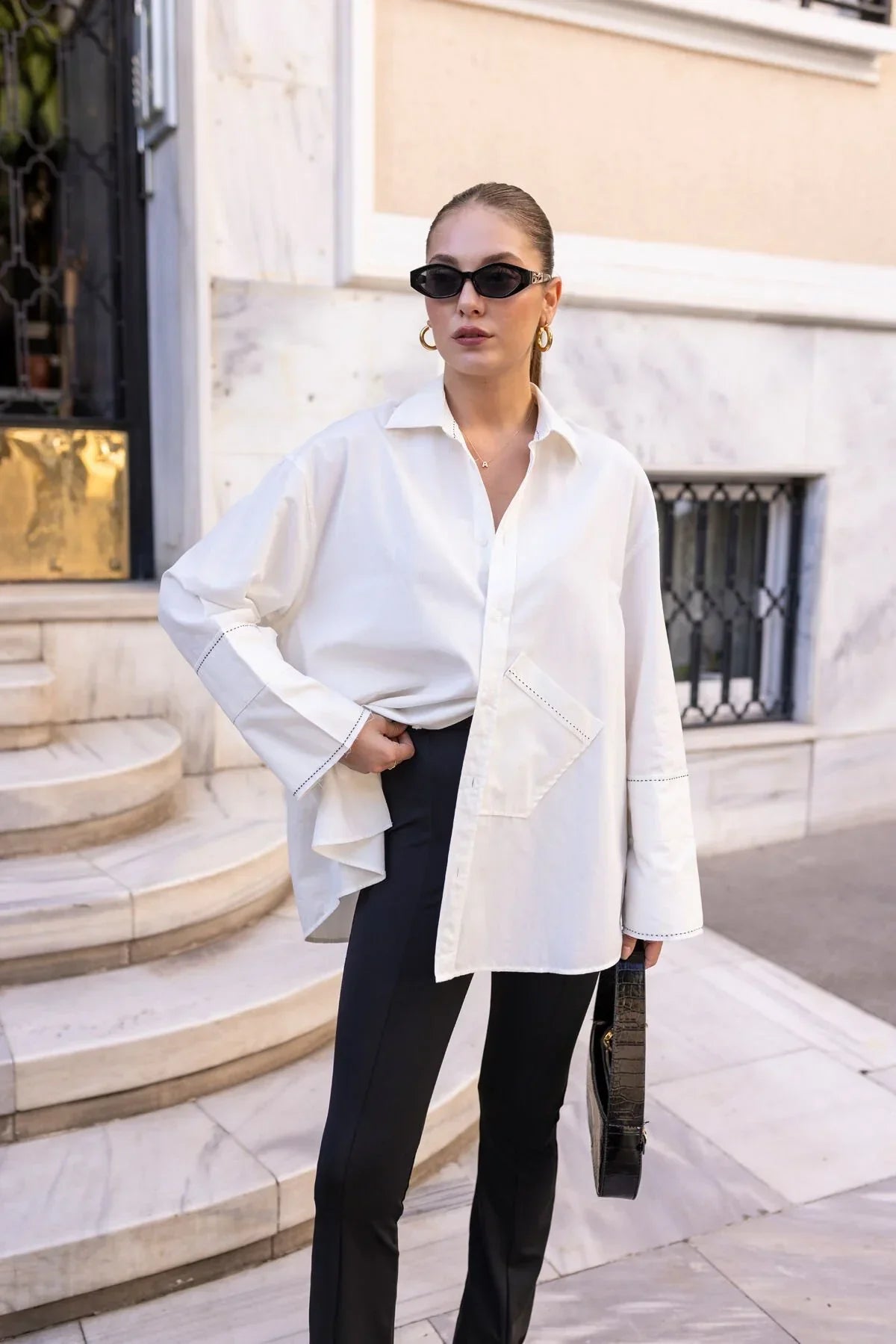White Oversize Shirt with Pockets and Stitching Detail - Lebbse