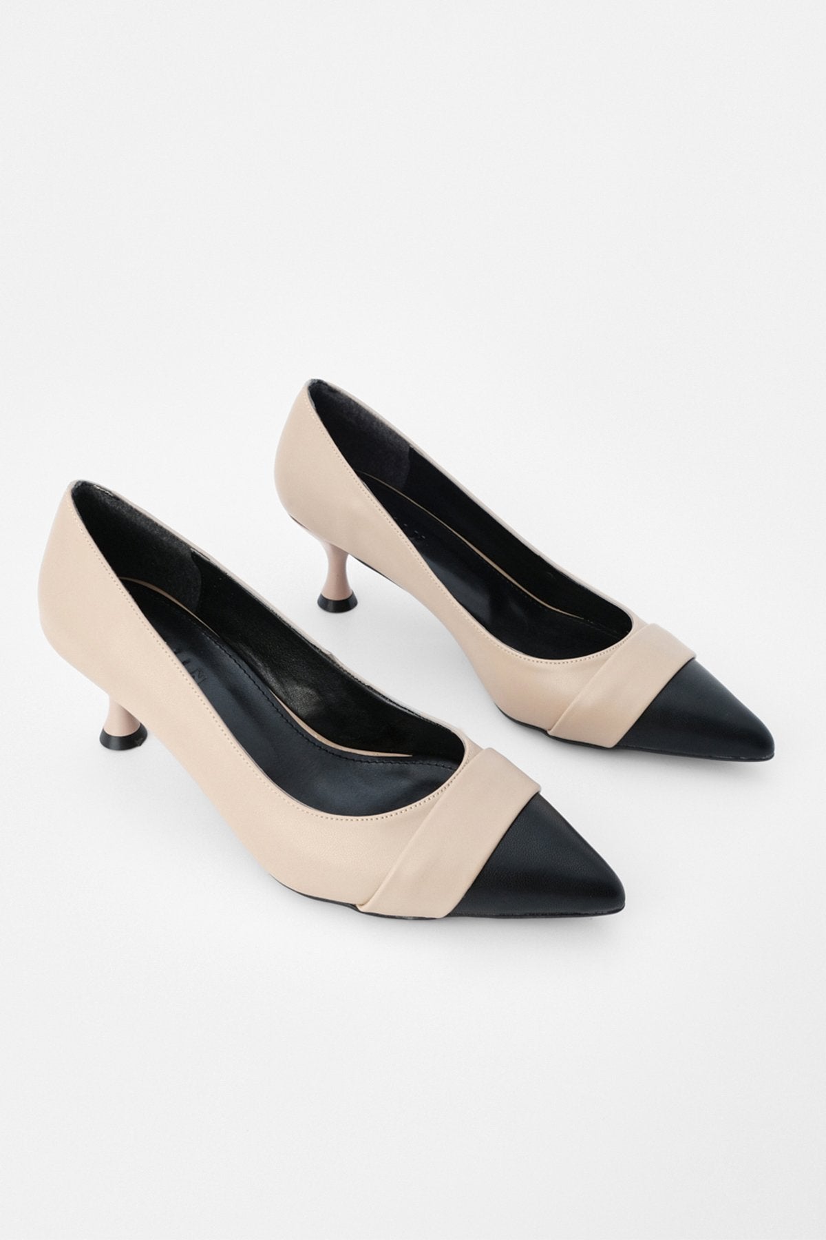 Women's Stiletto Heeled Shoes Sadese - Beige - Lebbse